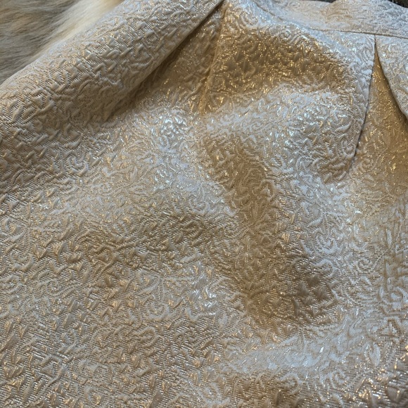 FRENCHI gold shimmery skirt - Picture 2 of 8